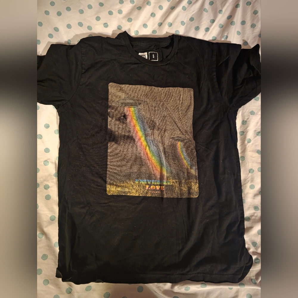 UFO graphic T Shirt